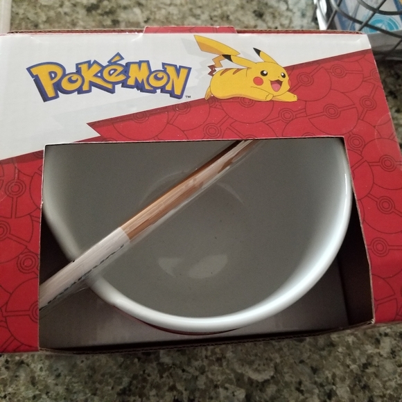 ❌SOLD❌ Pokémon Pokéball Ramen Bowl with Chopsticks - Picture 6 of 8